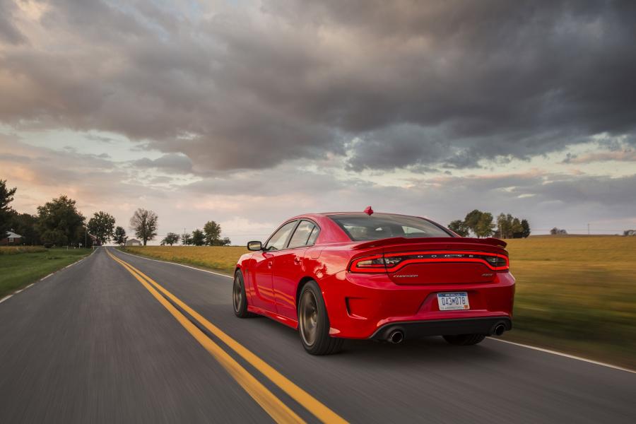  Dodge Charger SRT Hellcat 2016 года  (фото 22 из 23)